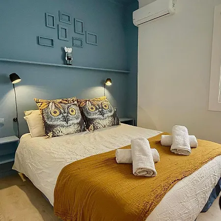 Abbott - 1 Min From The - 100m2 - Sleeps 8 Appartement Sitges