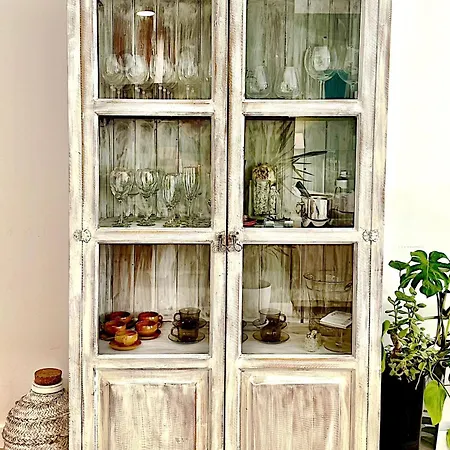 Abbott - 1 Min From The - 100m2 - Sleeps 8