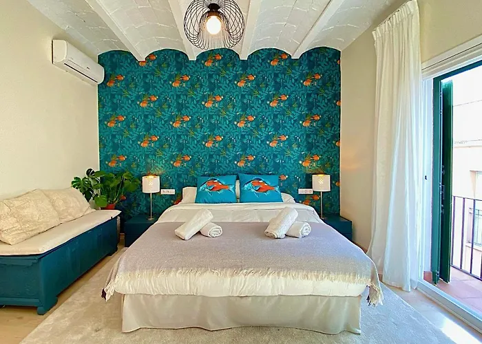 Abbott - 1 Min From The - 100m2 - Sleeps 8 * Sitges