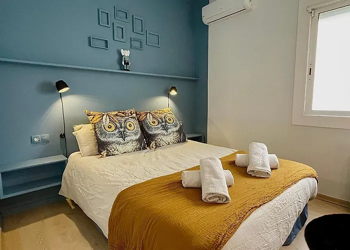 Abbott - 1 Min From The - 100m2 - Sleeps 8 Appartement Sitges