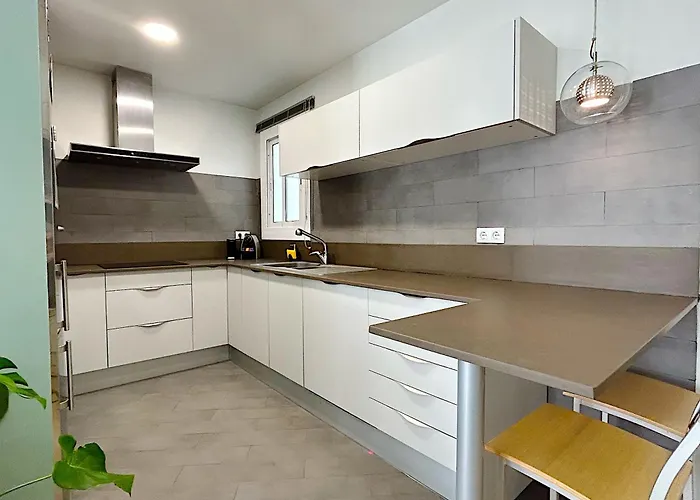 Appartement Abbott - 1 Min From The - 100m2 - Sleeps 8 *