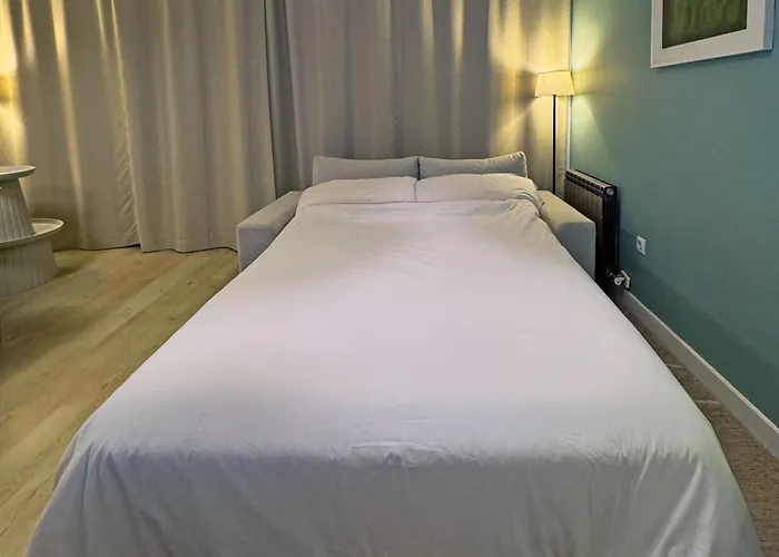 Abbott - 1 Min From The - 100m2 - Sleeps 8 公寓